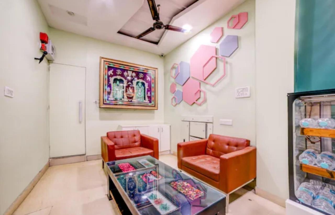 Hotel Nityaa Suites New Delhi Eksteriør bilde