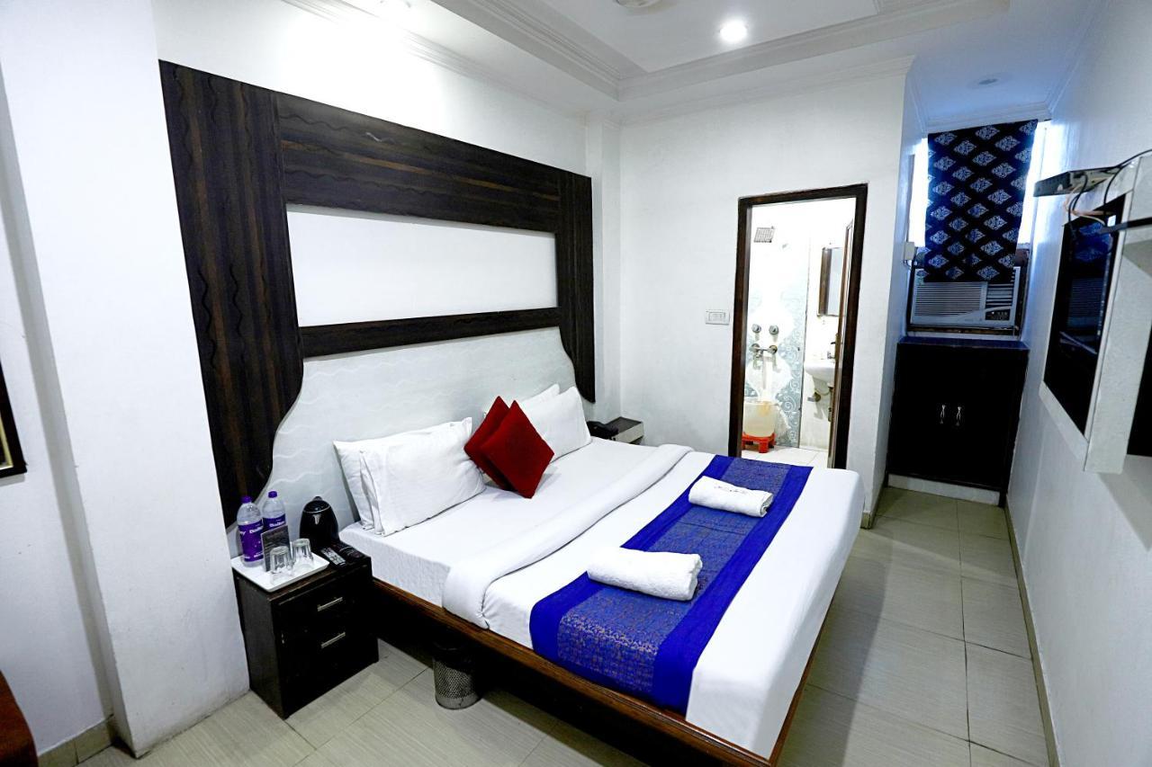 Hotel Nityaa Suites New Delhi Eksteriør bilde
