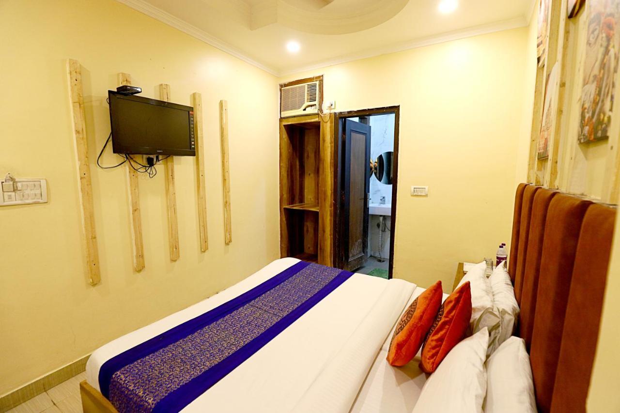 Hotel Nityaa Suites New Delhi Eksteriør bilde