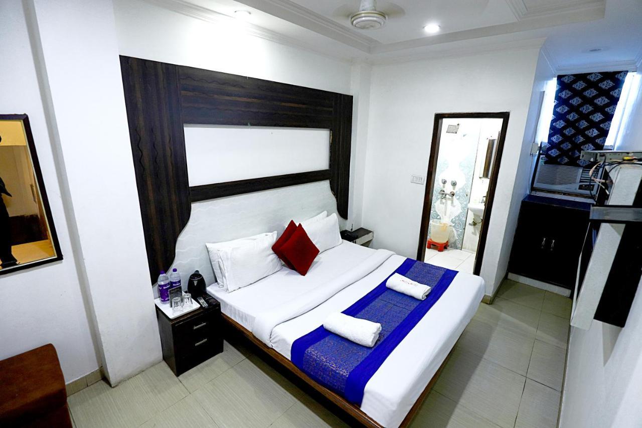 Hotel Nityaa Suites New Delhi Eksteriør bilde