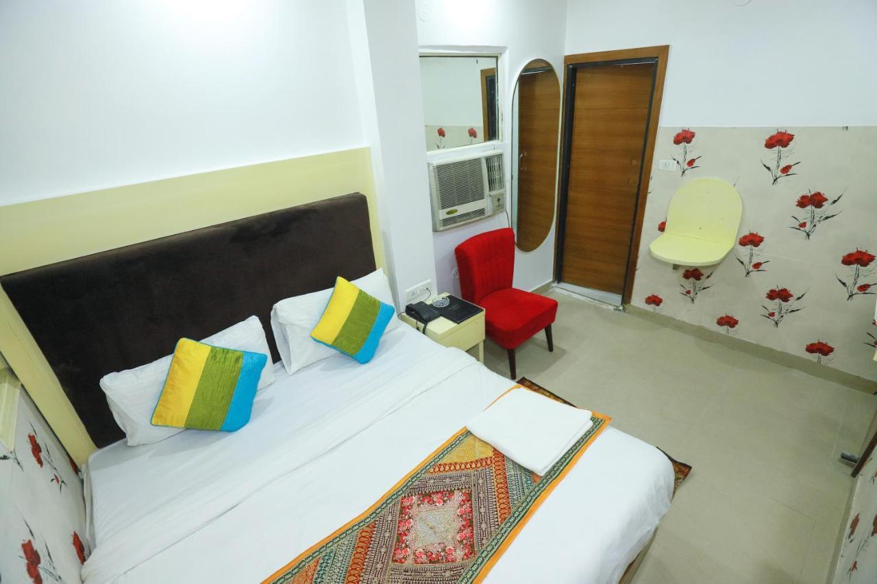 Hotel Nityaa Suites New Delhi Eksteriør bilde