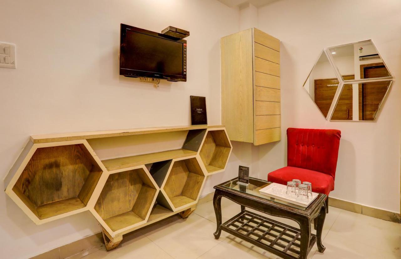 Hotel Nityaa Suites New Delhi Eksteriør bilde
