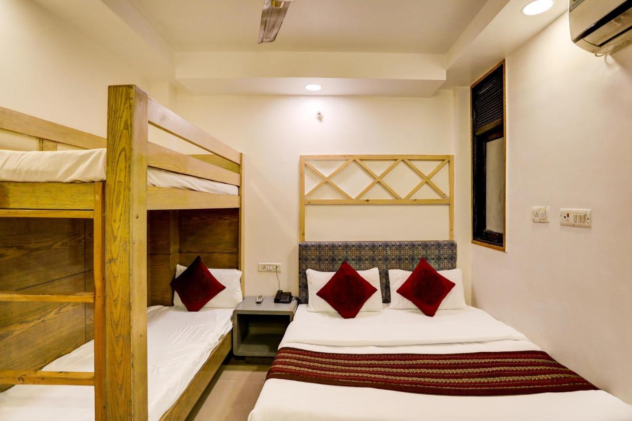 Hotel Nityaa Suites New Delhi Eksteriør bilde