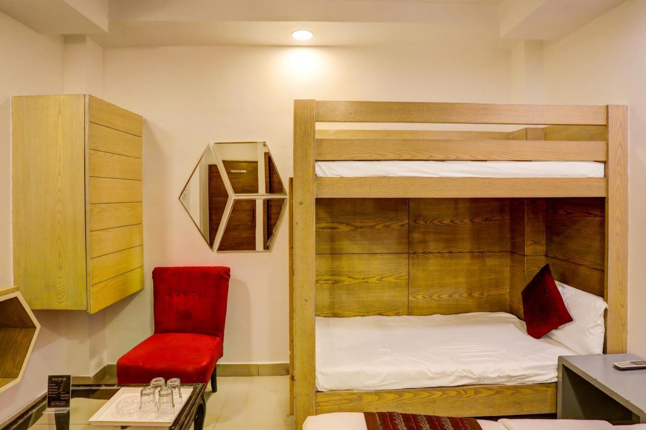 Hotel Nityaa Suites New Delhi Eksteriør bilde