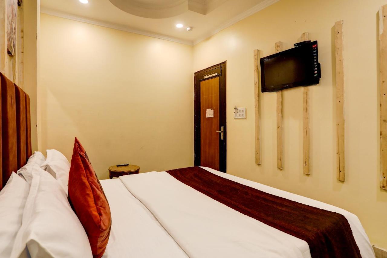 Hotel Nityaa Suites New Delhi Eksteriør bilde